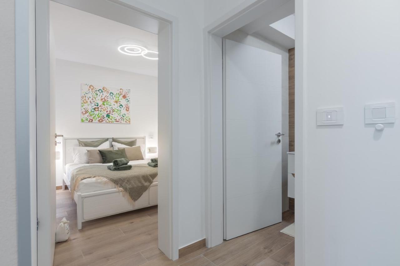 Apartment Norah With Private Parking Pula Zewnętrze zdjęcie